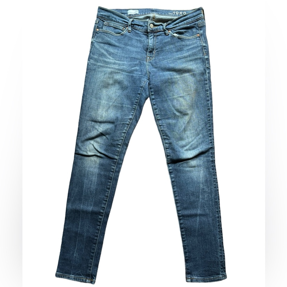 170. Gap 1969 Legging Jean in Blue faded Wash